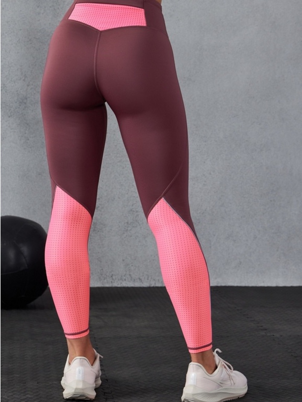 Fabletics XS Stride 9 Motion365+ High-Waisted Legging NWT! orig $95 / SOLD OUT!